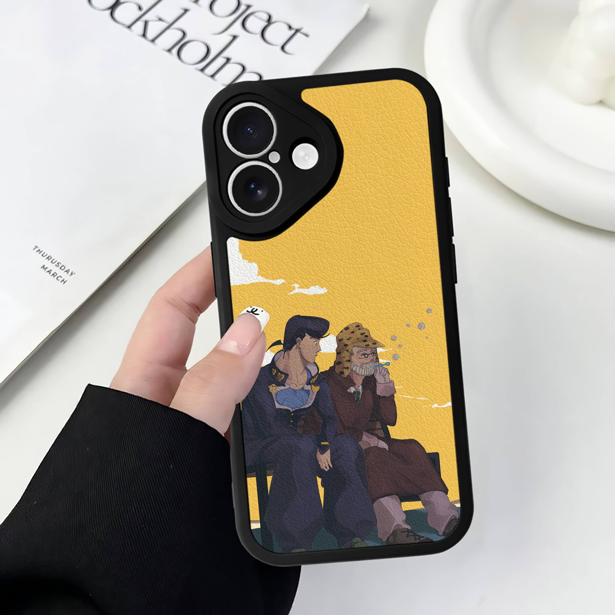 （画像用） ジョジョの奇妙な冒険 JoJo's Bizarre Adventure 【iPhone 16シリーズ対応】シリコンスマホケース（レザー調） 材質：シリコン